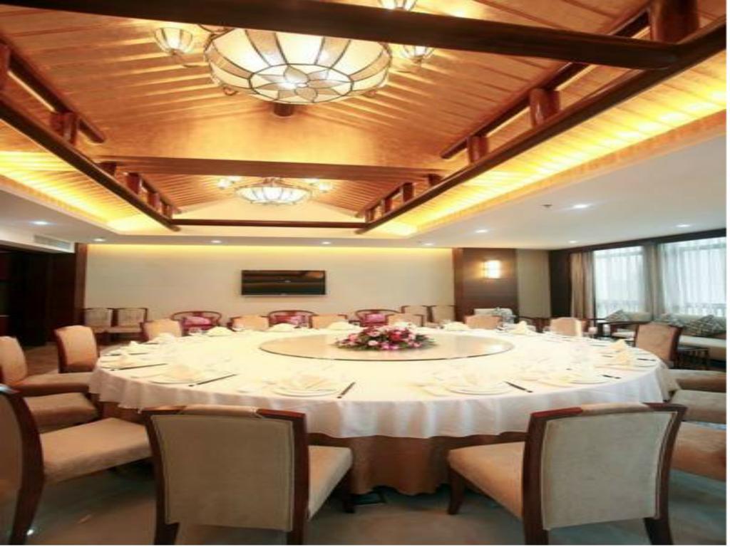 Kangte Wangfu Hotel Of Resort And Conference Саня Екстериор снимка