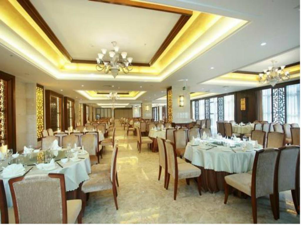 Kangte Wangfu Hotel Of Resort And Conference Саня Екстериор снимка